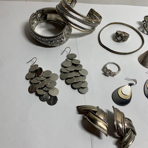 Silver and Gold Jewelry Bundle - Picture 2 of 3